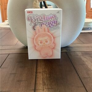 Pop mart Labubu happiness, big into energy